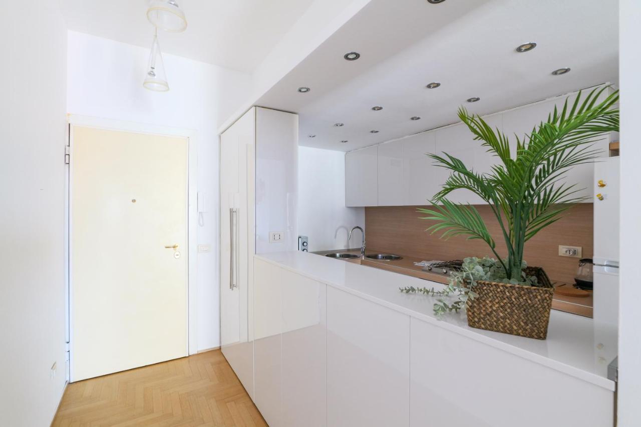 Primopiano - Carlone Lägenhet Milano Exteriör bild