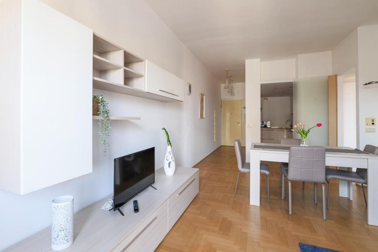 Primopiano - Carlone Lägenhet Milano Exteriör bild