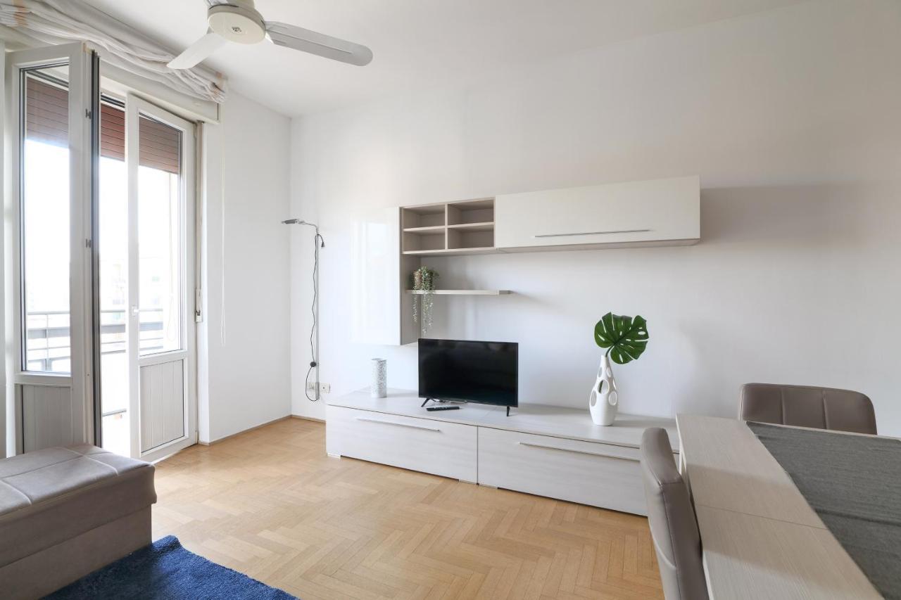 Primopiano - Carlone Lägenhet Milano Exteriör bild
