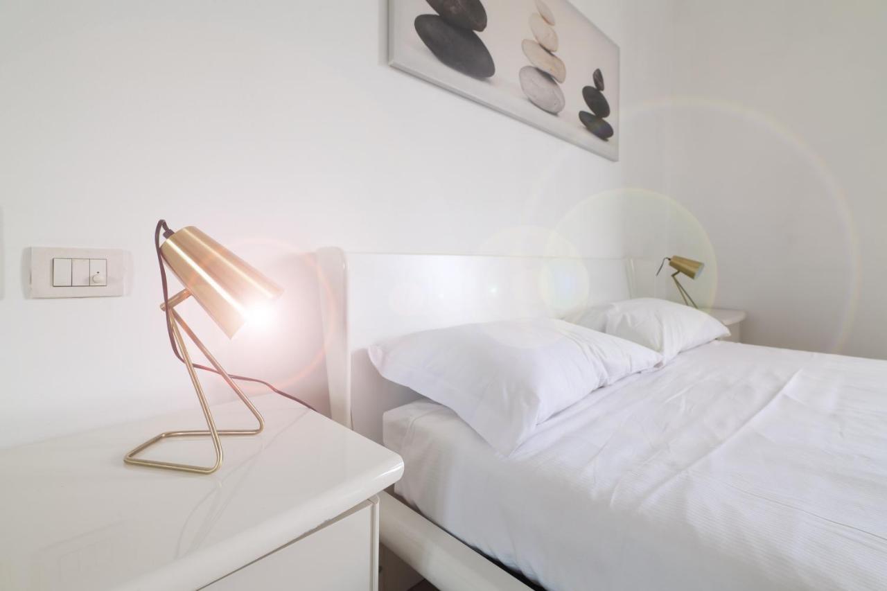 Primopiano - Carlone Lägenhet Milano Exteriör bild