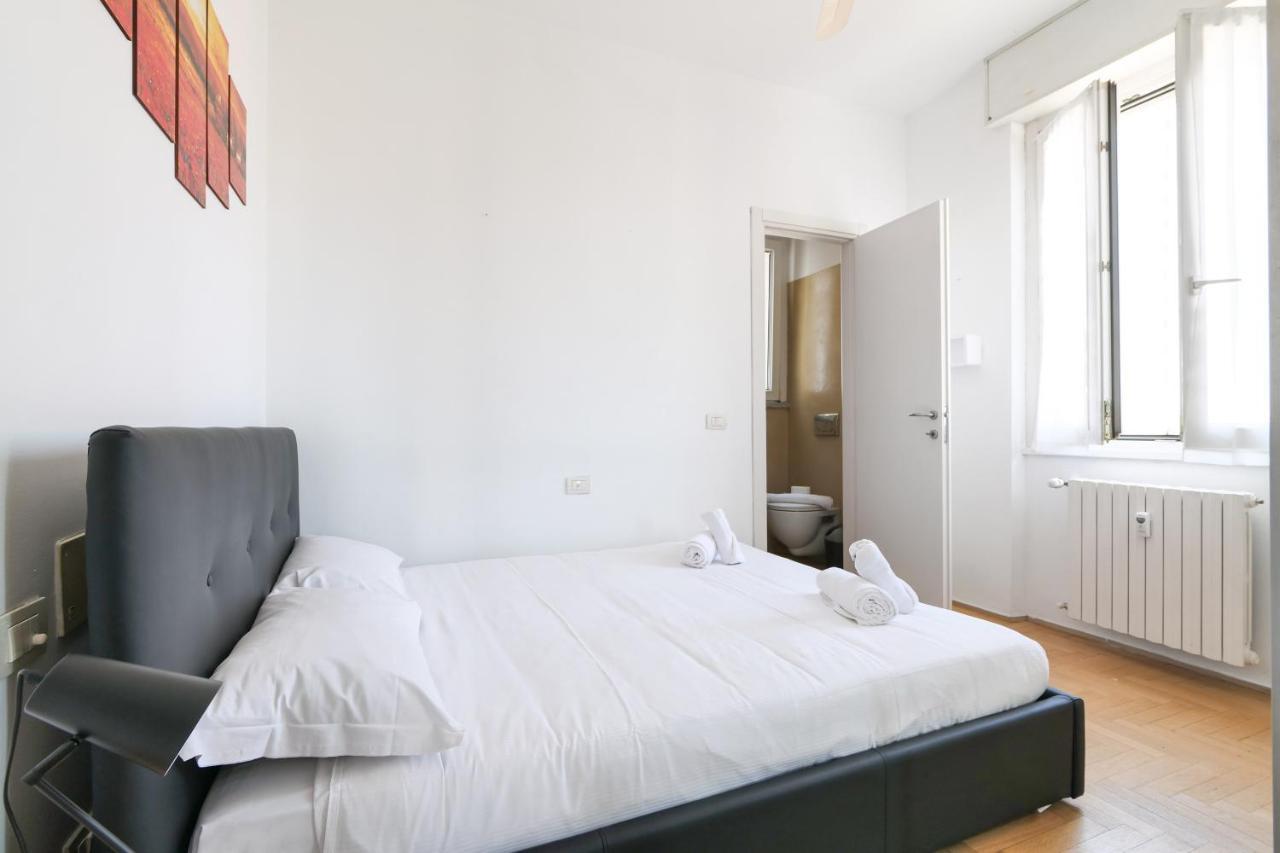 Primopiano - Carlone Lägenhet Milano Exteriör bild