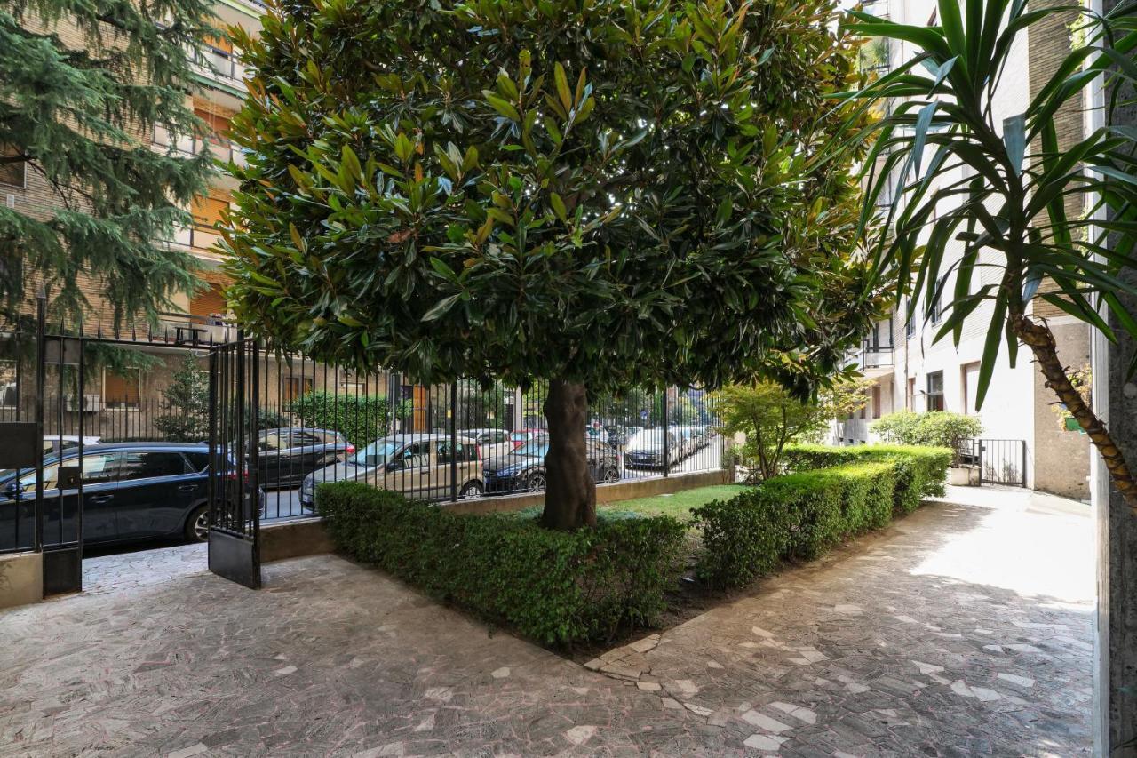 Primopiano - Carlone Lägenhet Milano Exteriör bild